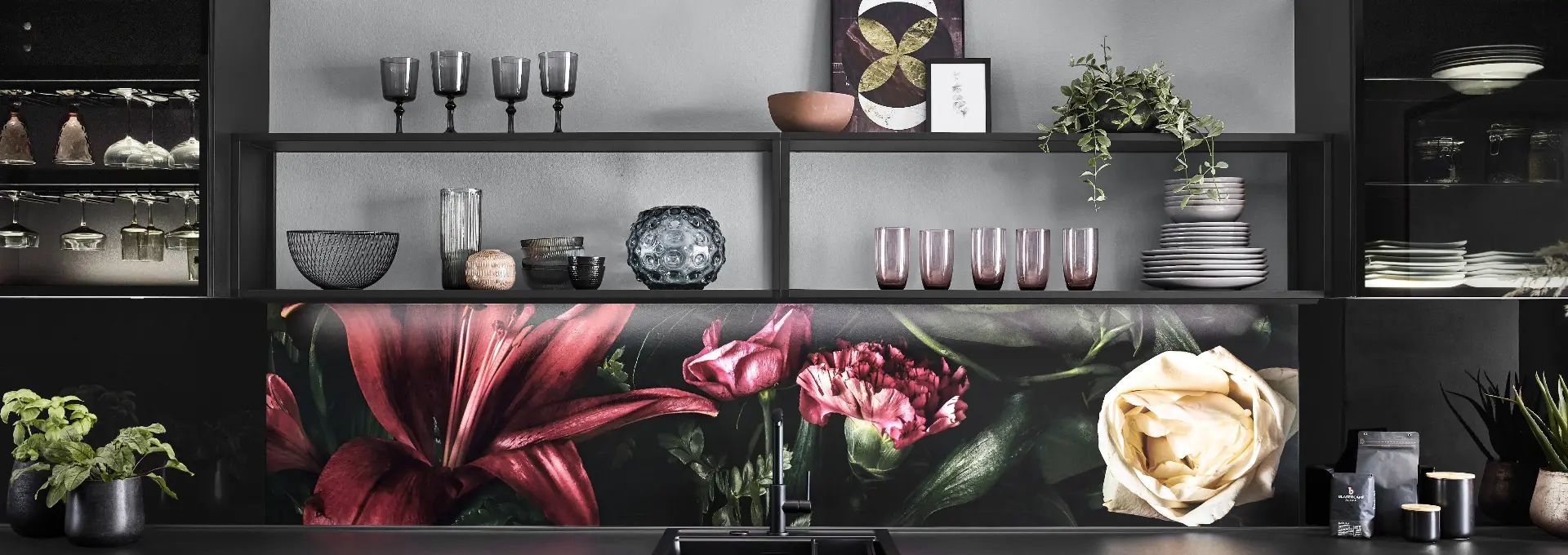 Kitchen with diffrent types of Artwork Kitchen with diffrent types of Artwork